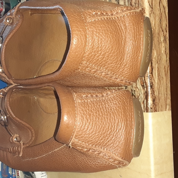 COACH LEATHER SLIP ON FLATS MINT CONDITION - Picture 6 of 7